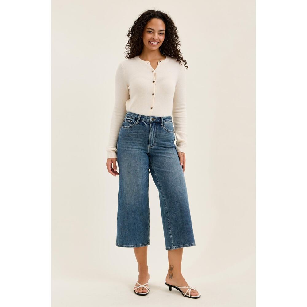 Judy Blue HW DOTTIE Wide Crop MD Quarry Fade - Picture 2 of 11